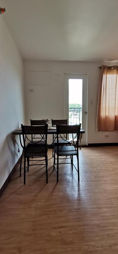 Huge Studio @ Arezzo Place Davao Condominium מראה חיצוני תמונה