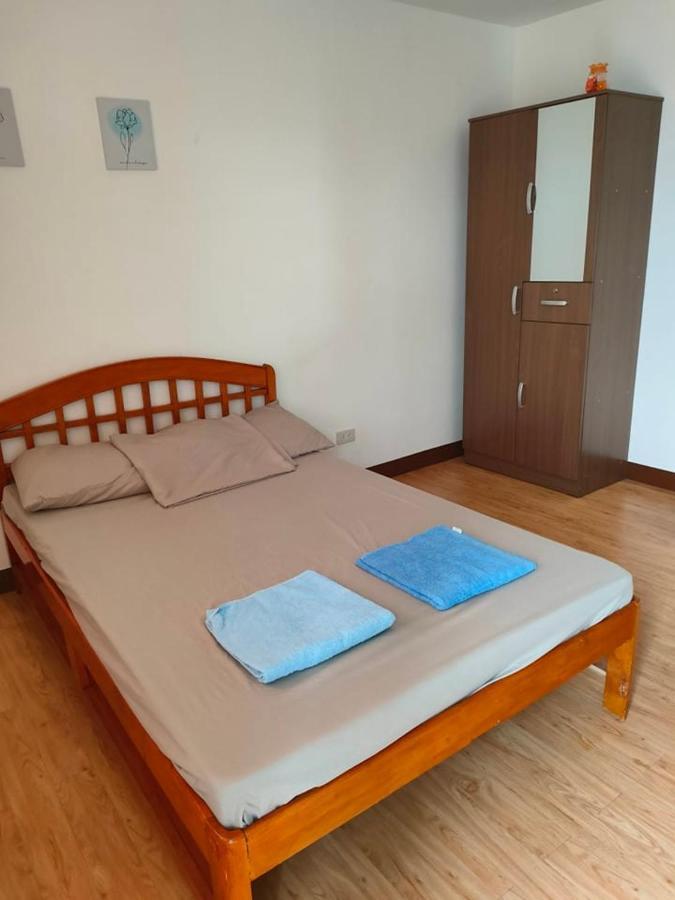 Huge Studio @ Arezzo Place Davao Condominium מראה חיצוני תמונה